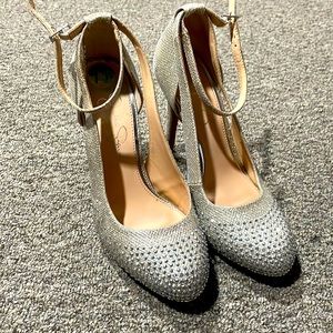 Jessica Simpson Pump